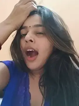 Stripchat Free Porn Cam of Cute-Simmi69