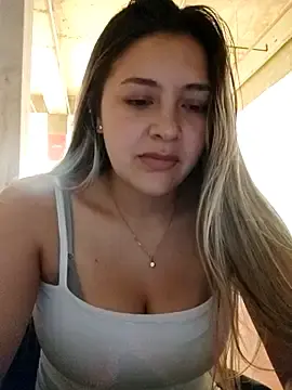 Stripchat Nude Webcam of alana_69