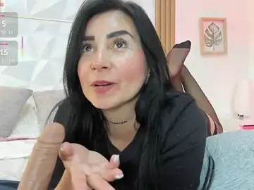 Stripchat Watch Live Sex Cams of Anniee_333