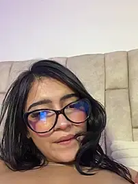 Stripchat Free Porn Cam of Nicolegh_