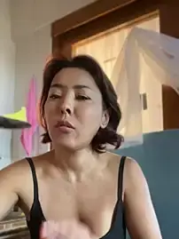 Stripchat Adult Webcam of NoirElysia