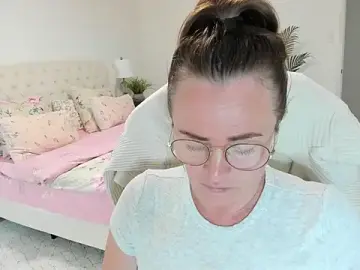 Stripchat Free Live Porn of Vika73