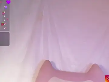 Stripchat Live Porn of Emilyy_Queen