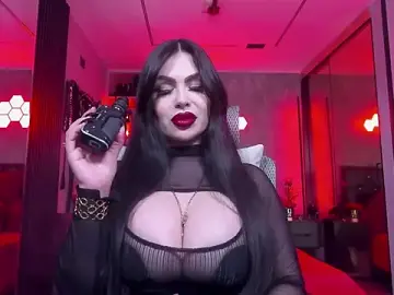 Stripchat Live Sex Cam of GabrielaAroms