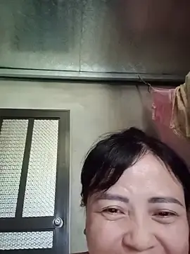 Stripchat Live Sex Cam of Lee_bee1