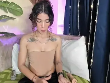 Stripchat Watch Live Sex Cams of evelyn__rose1