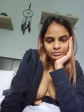 Stripchat Live Sex Cam of DirtySnowball69