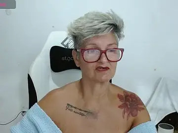 Stripchat Best live sex cam show of bety-cum2