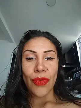 Stripchat Watch Live Sex Cams of KittyHoleshot87