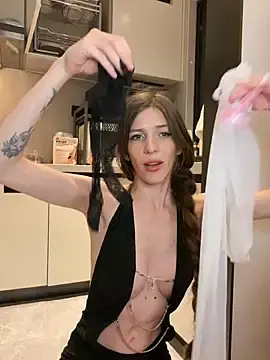 Stripchat Sex Cam of MissAndKiss