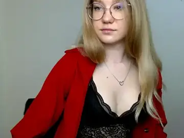 Stripchat Live Sex Cam of cindi_hot