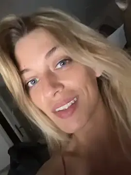 Stripchat Sex Chat of Bellalolahot