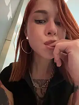 Stripchat Free Live Porn of RosieDesire