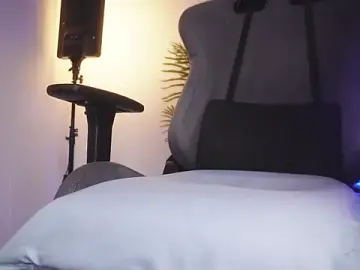 Stripchat Sex Cam of little-eli