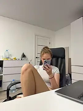 Stripchat Live Sex Cam of Ketitull