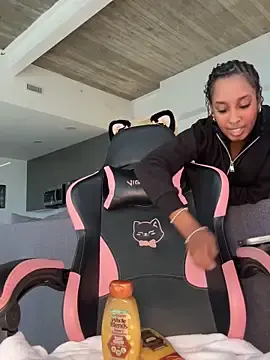 Stripchat Live Sex of Your_Paris