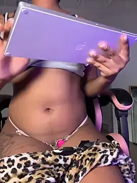 Stripchat Free Live Porn of Your_Paris