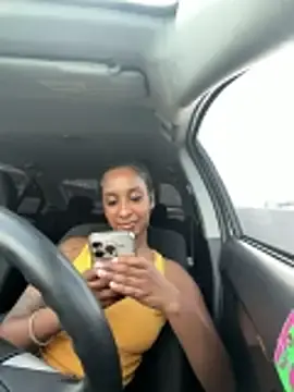 Stripchat Live Sex Cam of Your_Paris
