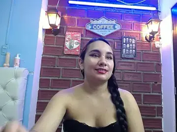 Stripchat Sex Cam of Maylin_horny19