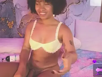Stripchat Adult Video Chat of Lolalewis777