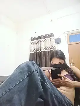 Stripchat Free Live Porn of Riya_cum33