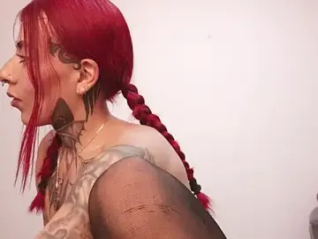 Stripchat Free Live Porn of selene_red_