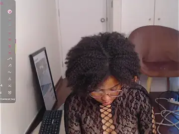 Stripchat Live Porn of michell_bling1