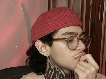Stripchat Watch Live Sex Cams of Bastiel_