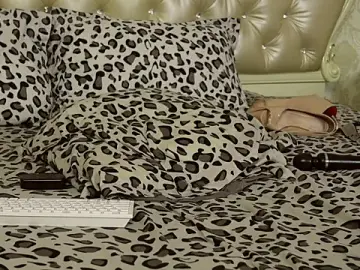 Stripchat Live Porn of CarmellaAngel