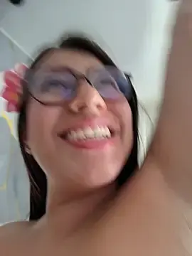 Stripchat Live Sex Cam of sara_calderon