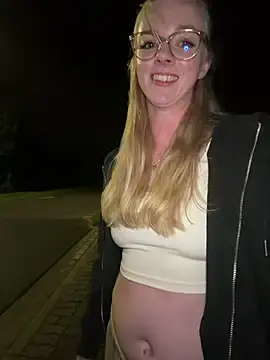 Stripchat Adult Webcam of EllyNora