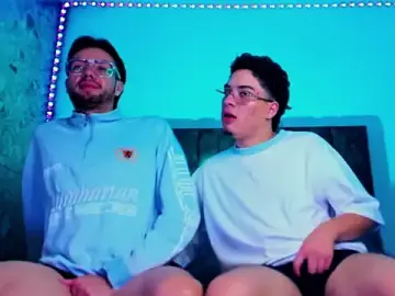 Stripchat Best Webcam of Aaron_and_joshua