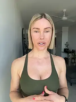 Stripchat Nude Webcam of raeparks