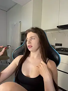 Stripchat Watch Live Sex Cams of CurlyLara