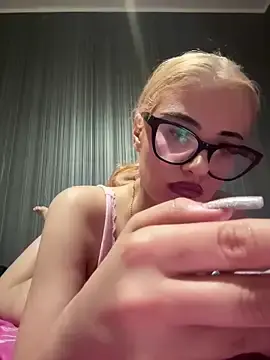 Stripchat Best live sex cam show of SirenLisa69