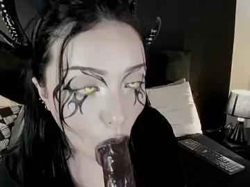 Stripchat Free Porn Cam of Adeelinee