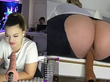 Stripchat Free Live Porn of Aurora__XxX