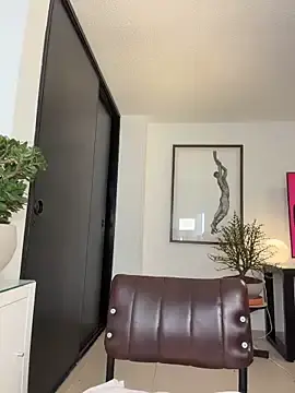 Stripchat Sex Cam of AmelieLaurent_