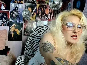 Stripchat Sex Cam of Avril_Maria