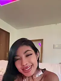 Stripchat Free Live Porn of KalaBeckett_