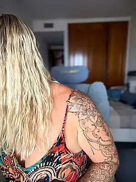 Stripchat Sex Chat of NastyMilf_