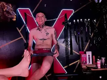 Stripchat Live Porn of alexa_n_alex