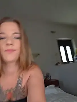 Stripchat Adult Webcam of Luna_Lynn