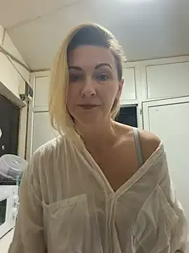 Stripchat Live Porn of Secret_Ladyx