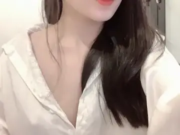 Stripchat Live Sex Cam of Lilyy-bae