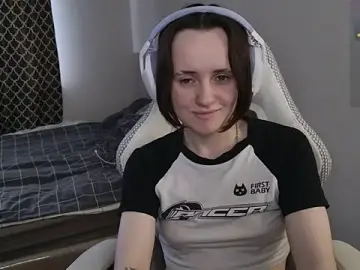 Stripchat Live Sex Cam of Luna_Loveee