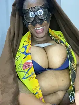 Stripchat Adult Webcam of BoobsQueeen