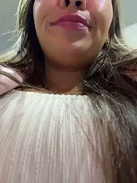 Stripchat Sex Cam of LIZ-06_