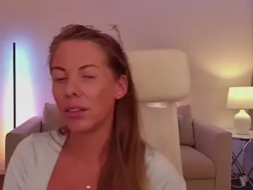 Stripchat Free Porn Cam of Nova-Lee