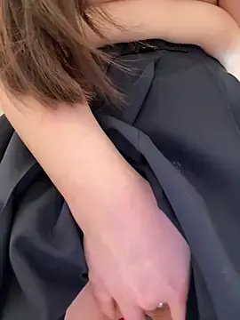 Stripchat Watch Live Sex Cams of Selen-S